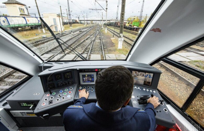 Як і чиїми руками АТ «Укрзалізниця» краде у робітників оздоровчі